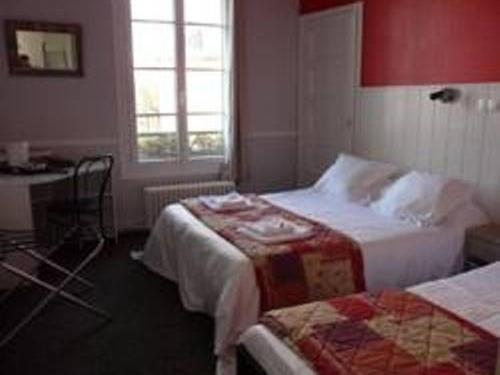 Hotel Le Hussard Alençon Zimmer foto